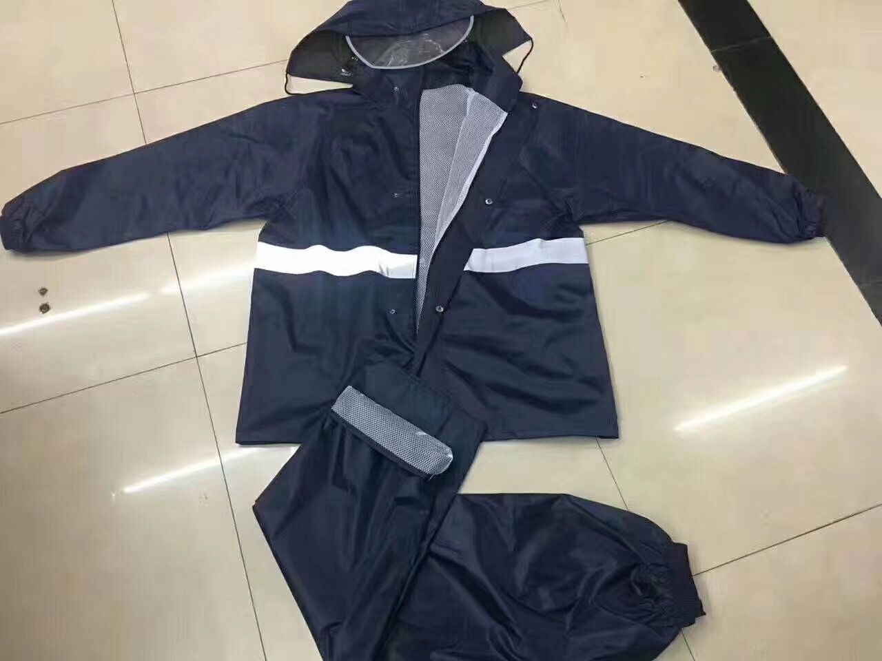 Yiwu Factory sells double-layer box split reflective raincoat ponto thumbnail