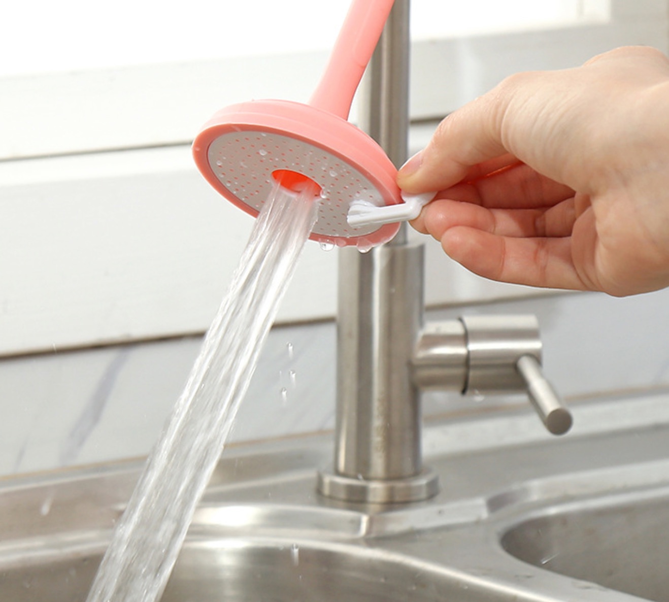 新款塑料水龙头花洒防溅厨房用品水龙头节水调节器详情图2