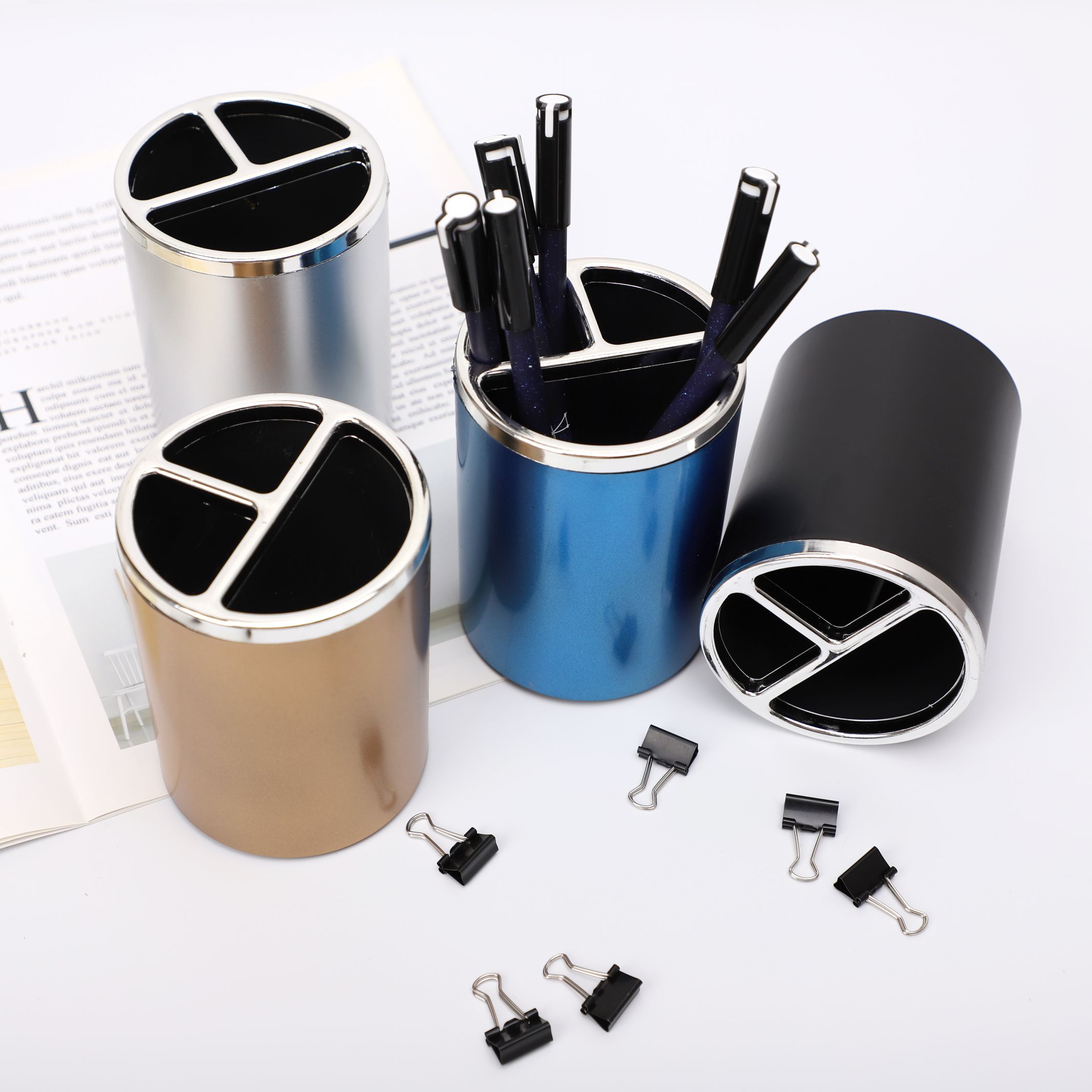 Creative and fashionable pen holder, office desk, student ornament, personalized, modern and simple stationery, multi-functional storage 2