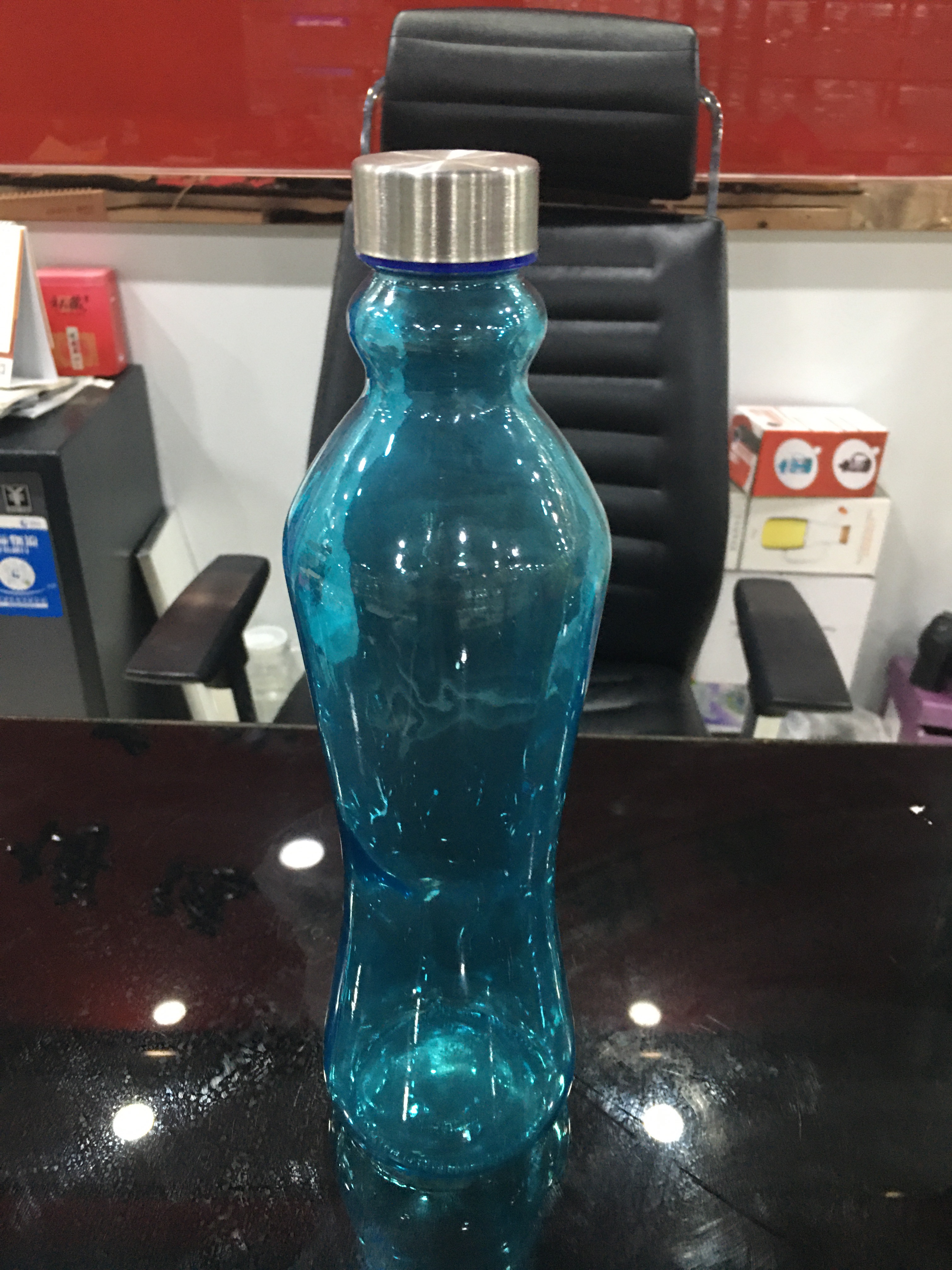 Venta directa de fábrica, botella de 900ML en una caja de 30 unidades, lote de una caja, 4 colores Specification image