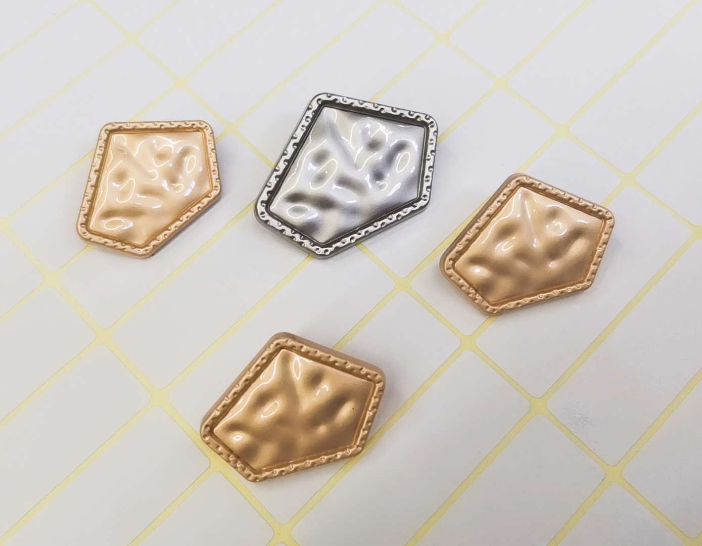 合金纽扣饰品配件