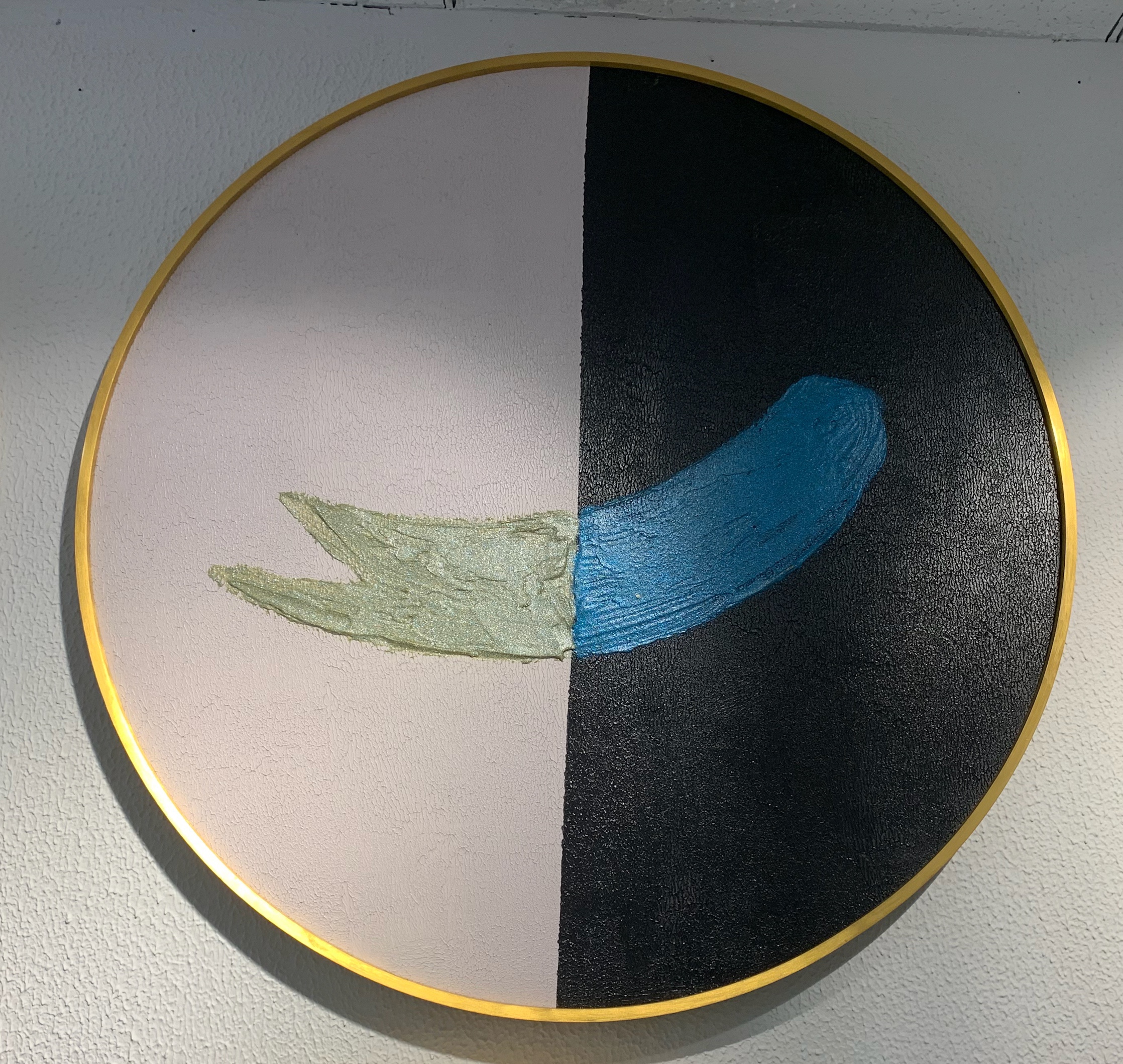 Round Alloy Oil Painting details Picture