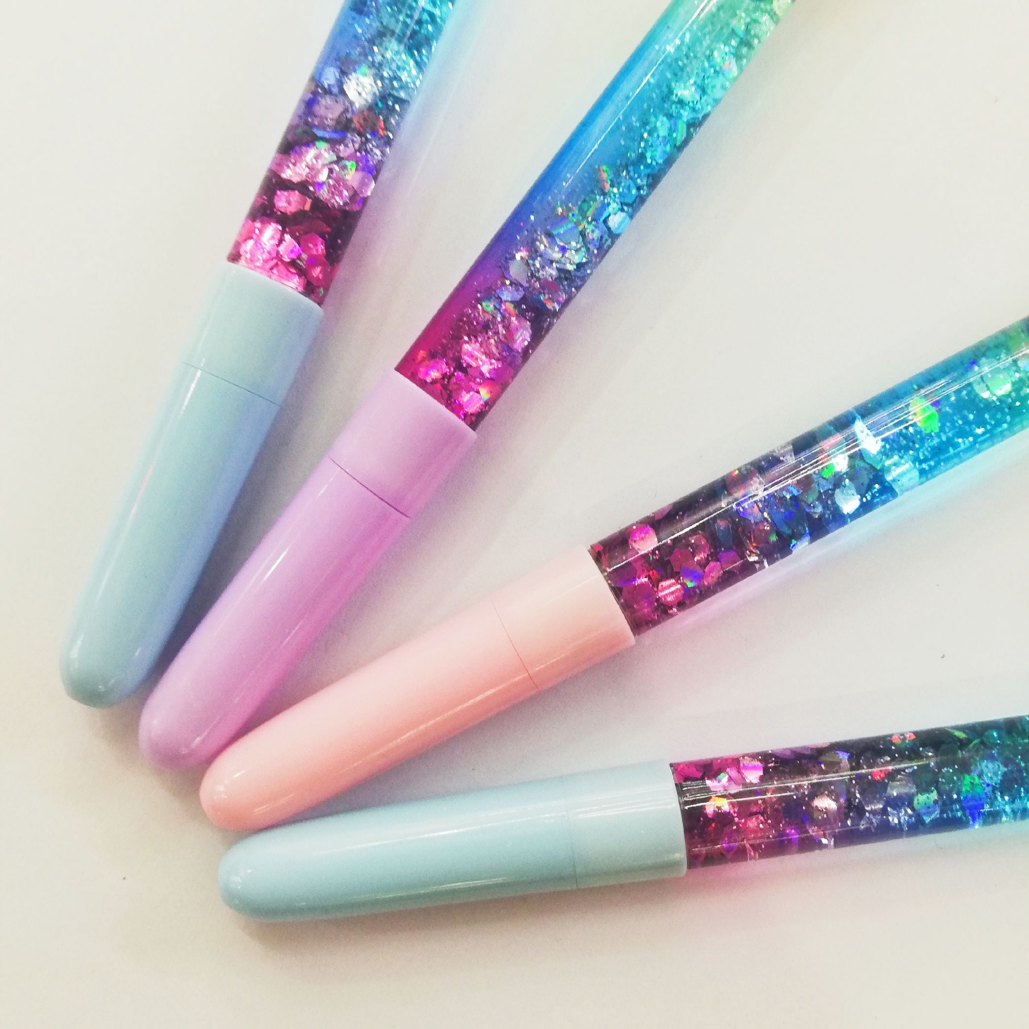 Christmas-themed snowman Christmas tree cartoon colorful sequined flowing sand gel pen Item Picture