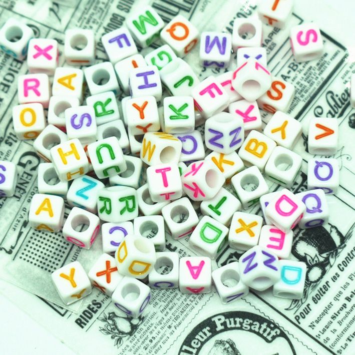 Acrylic beads 26 English optional letters Square beads powder DIY white on white on black