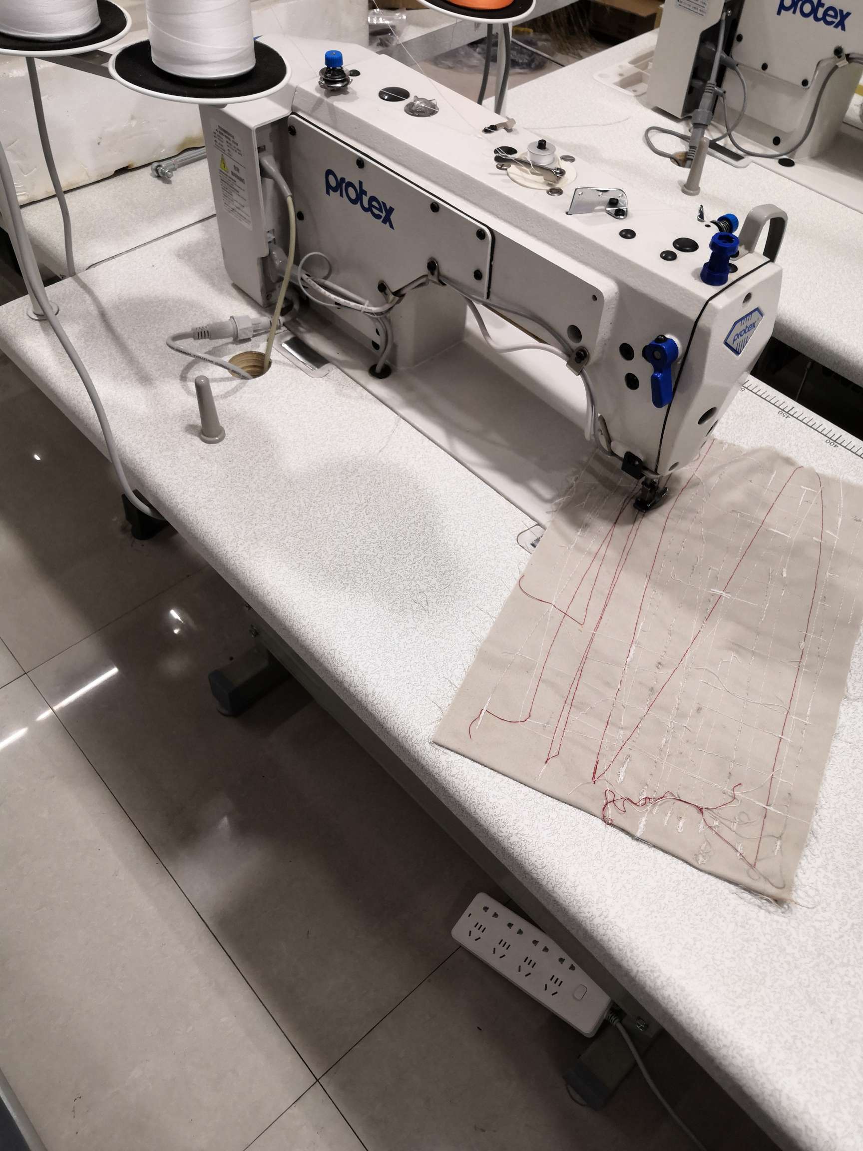 Tongyu brand sewing machine 9300E, price negotiable! detail image 1