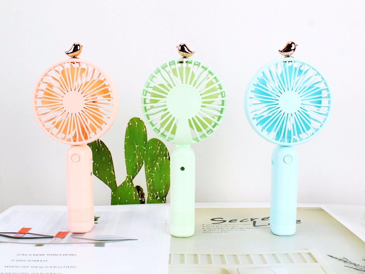 Portable folding cartoon mini fan USB charging mini fan Specification image
