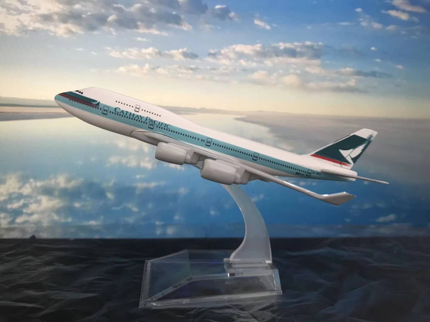 Model aircraft (16CM Cathay Pacific B747-400) Metal aircraft alloy model aircraft