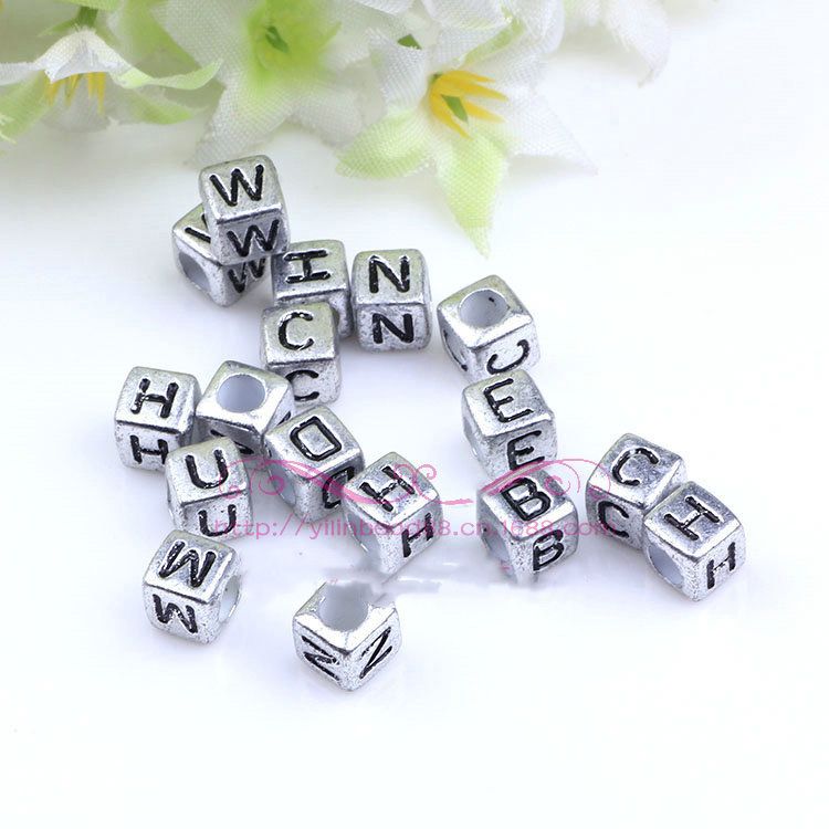 Acrylic beads 26 English numerals and letters square flat beads powder DIY silver on black