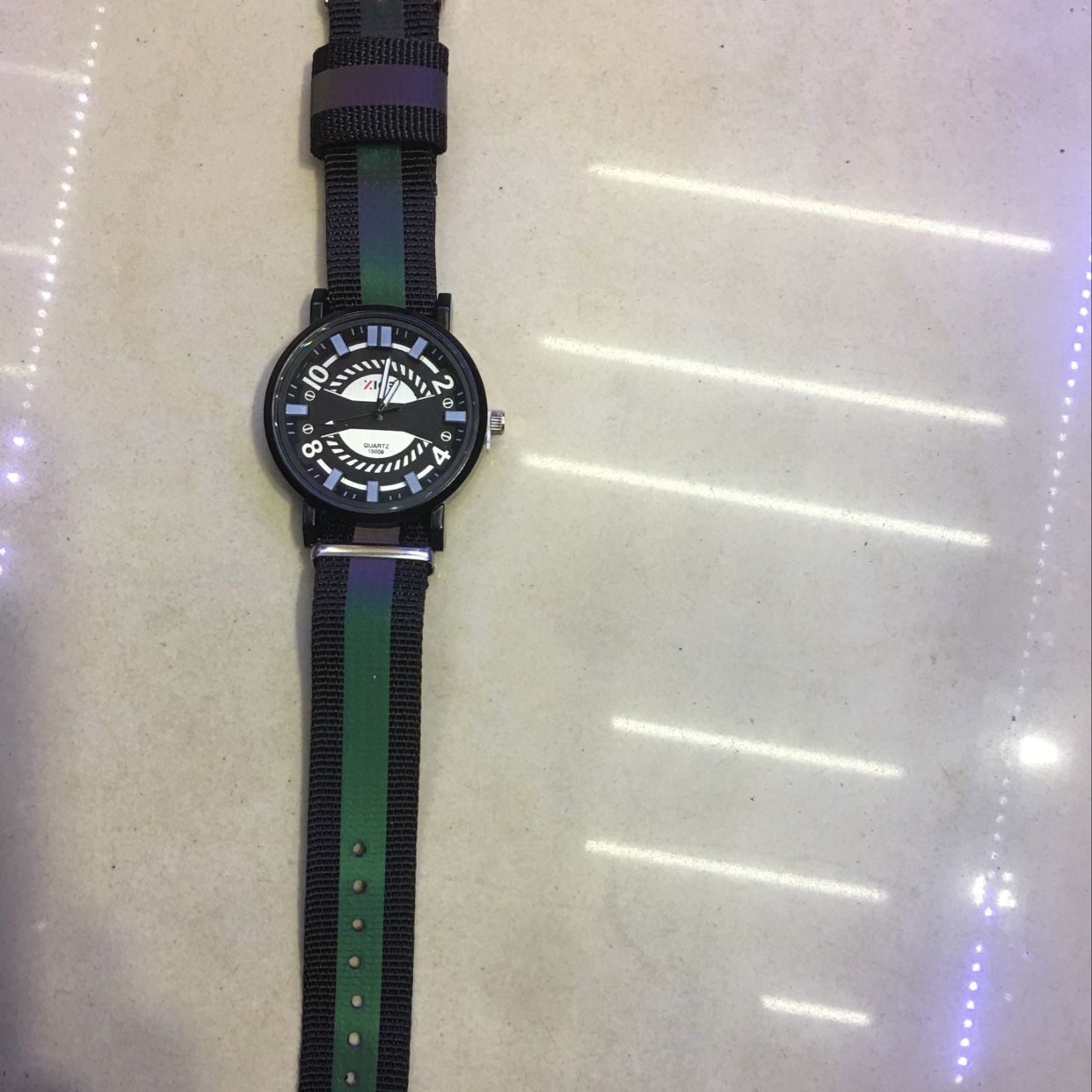 Fashion watch black two - color belt thumbnail