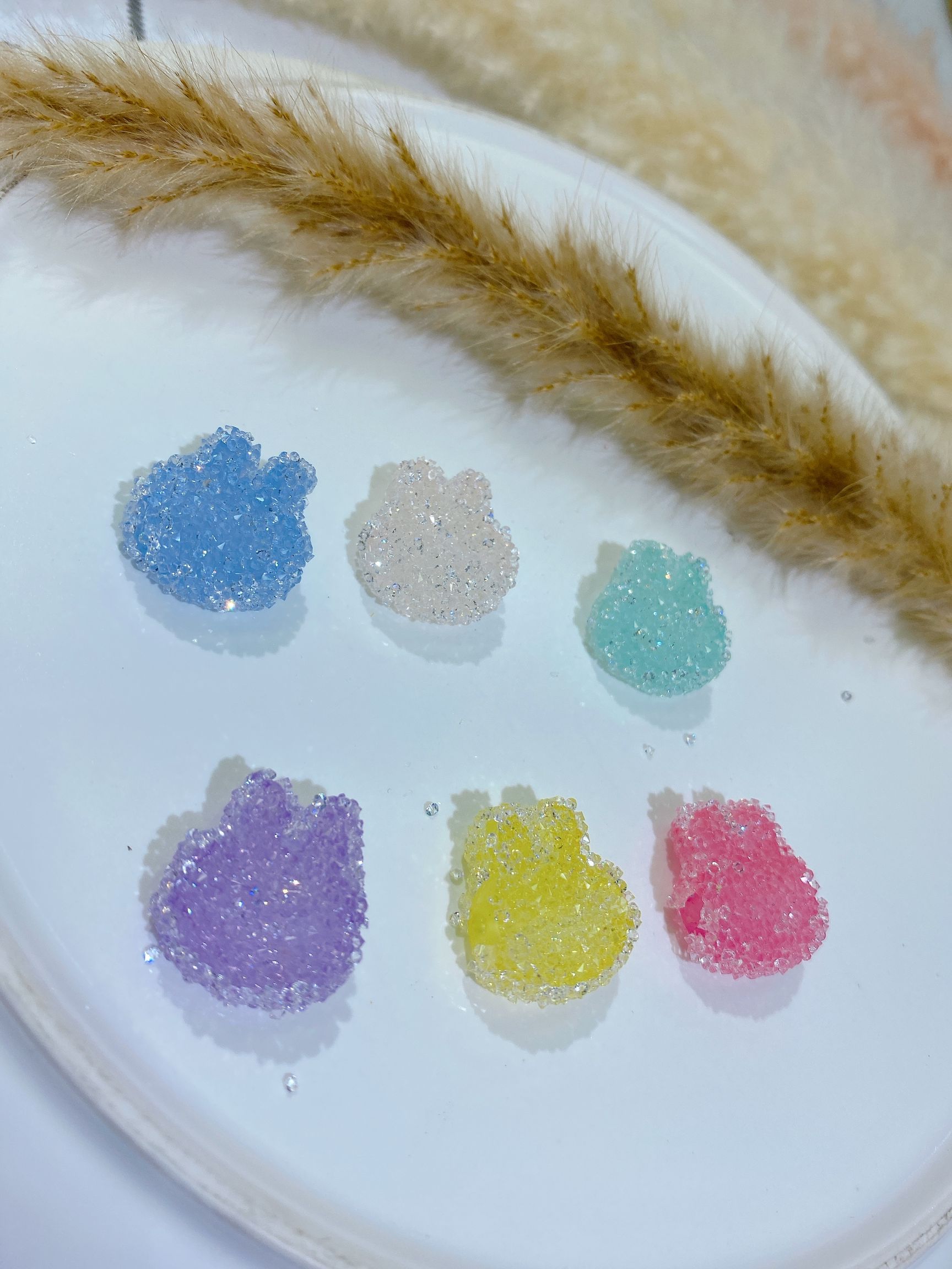 Acrylic straight hole point drilling rabbit head rope accessories thumbnail