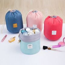  新款热销大容量收纳包 圆形化妆桶 直筒旅行整理包
