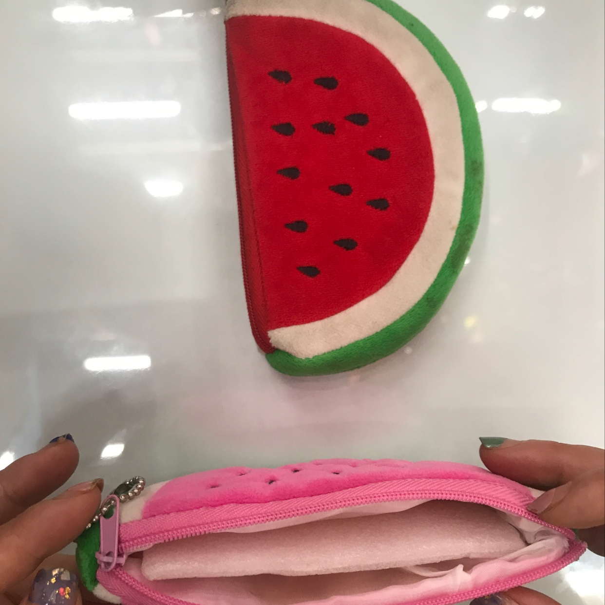 半圆双边绣西瓜钱包产品图