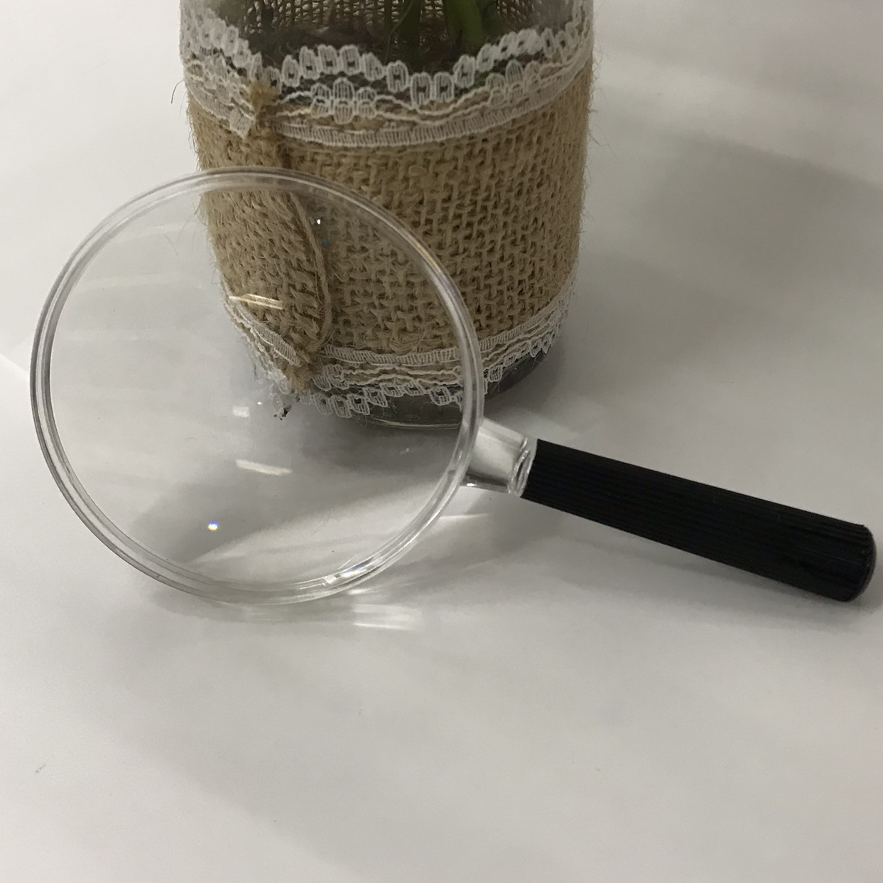 Handheld clear acrylic reading magnifier 88064