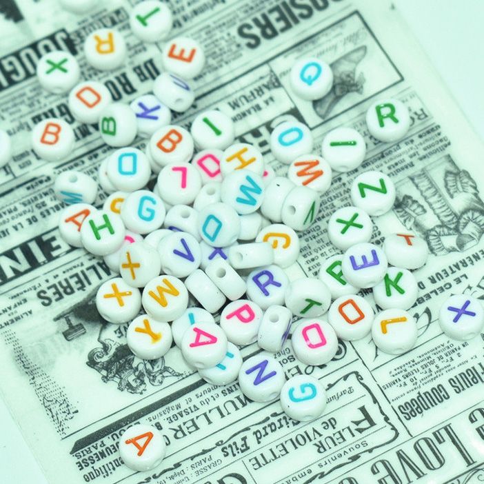 Acrylic beads 26 English optional single letter square flat beads powder DIY white on black on white