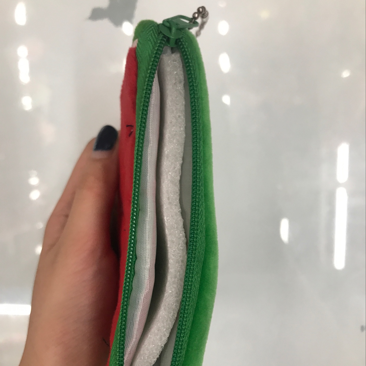 半圆单边绣大红西瓜产品图