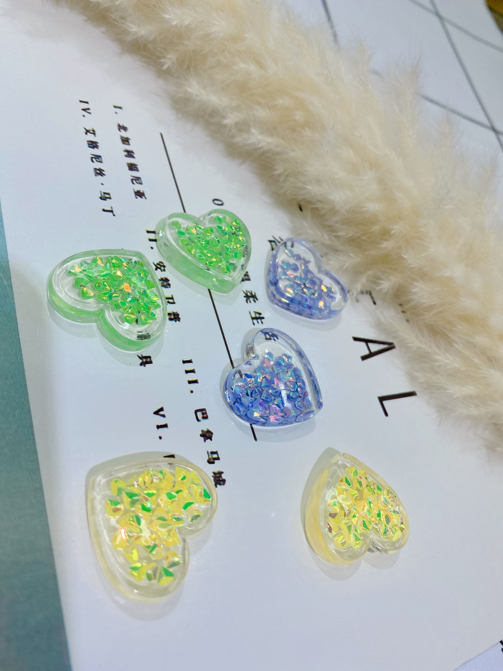 Acrylic half-sided heart-shaped frozen oil sequin children's hair clip accessory