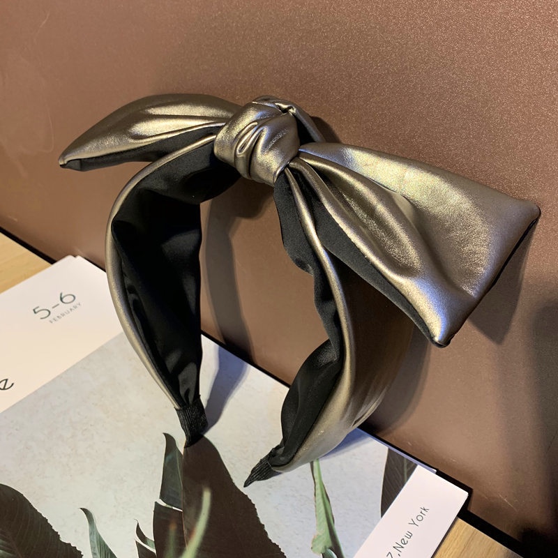 2020 Korean Version Of The New Hair Band Leather Big Bow Head Band Fashion Wide Border Sliding Hair Card Adult Hair Clip undefined