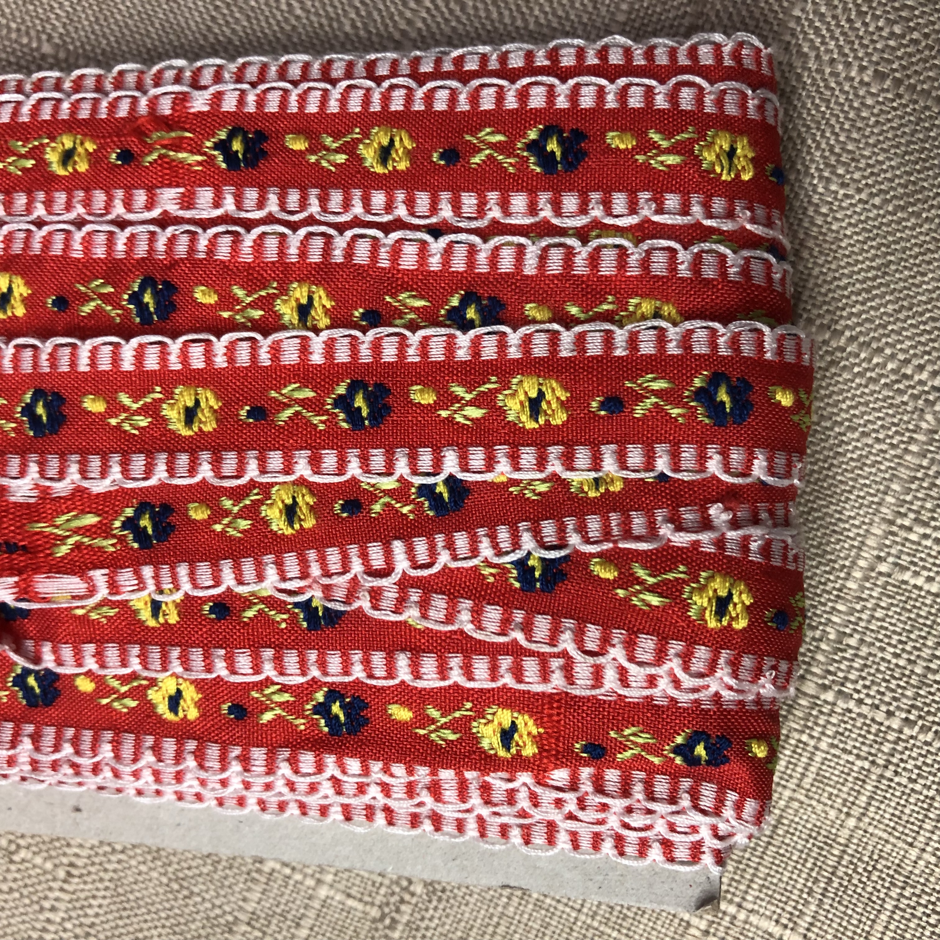 织带/提花织带/织带辅料/吧唧/蝴蝶结白底实物图