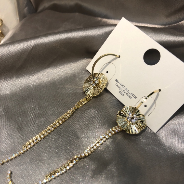 流苏花片半圈耳环产品图