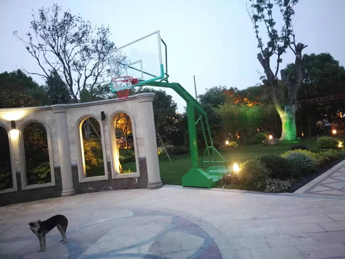 Hj-t016 will be body health toughened glass mobile basketball rack outdoor basketball rack Application Scenario