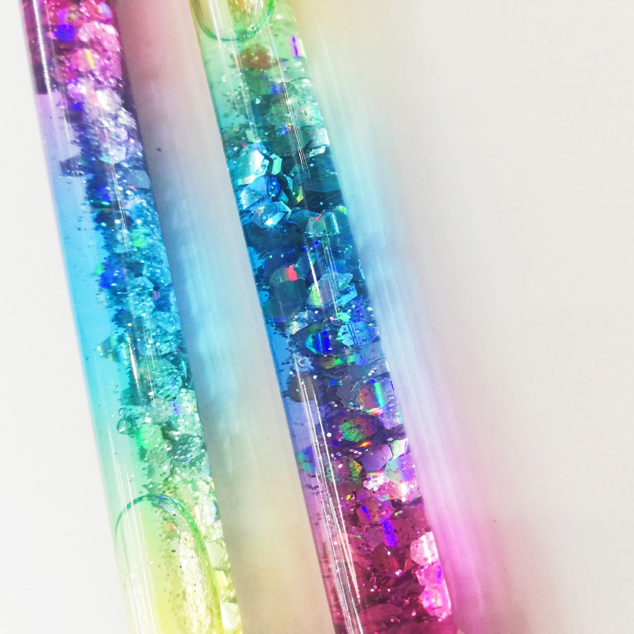 Christmas-themed snowman Christmas tree cartoon colorful sequined flowing sand gel pen Specification image