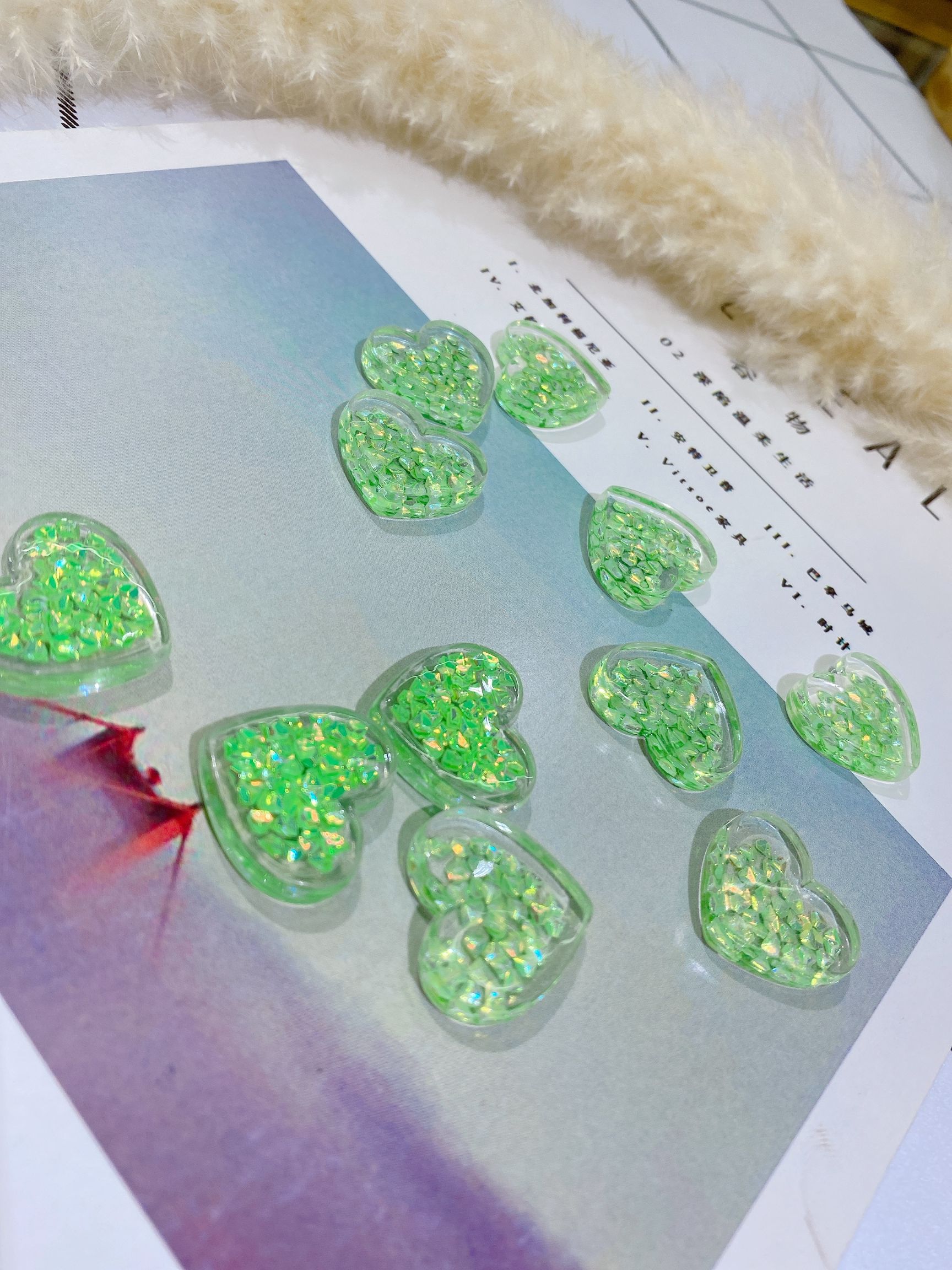 Acrylic half-sided heart-shaped frozen oil sequin children's hair clip accessory detail image 1