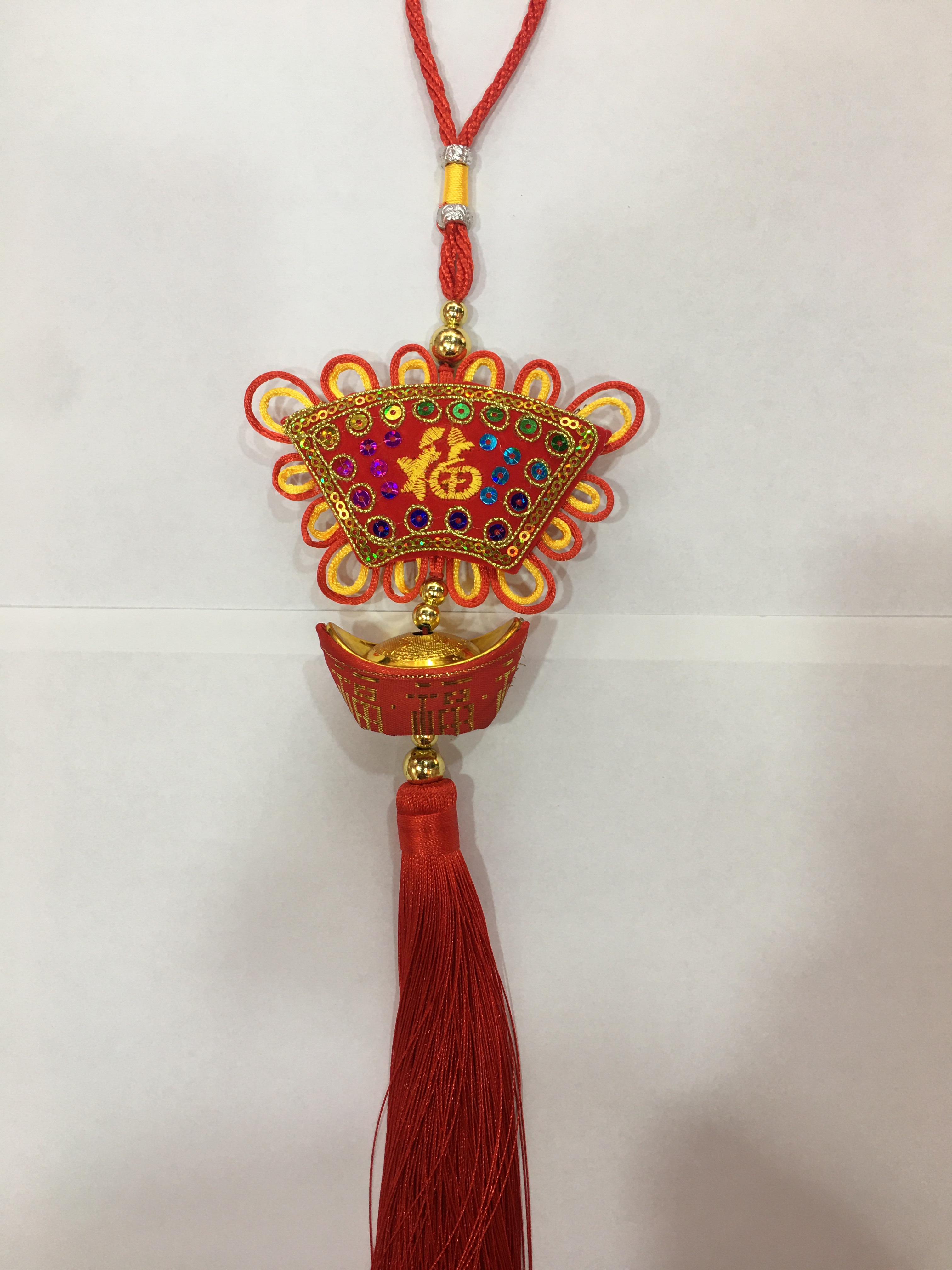 Chinese knot sachet, Fu character ingot pendant Application Scenario