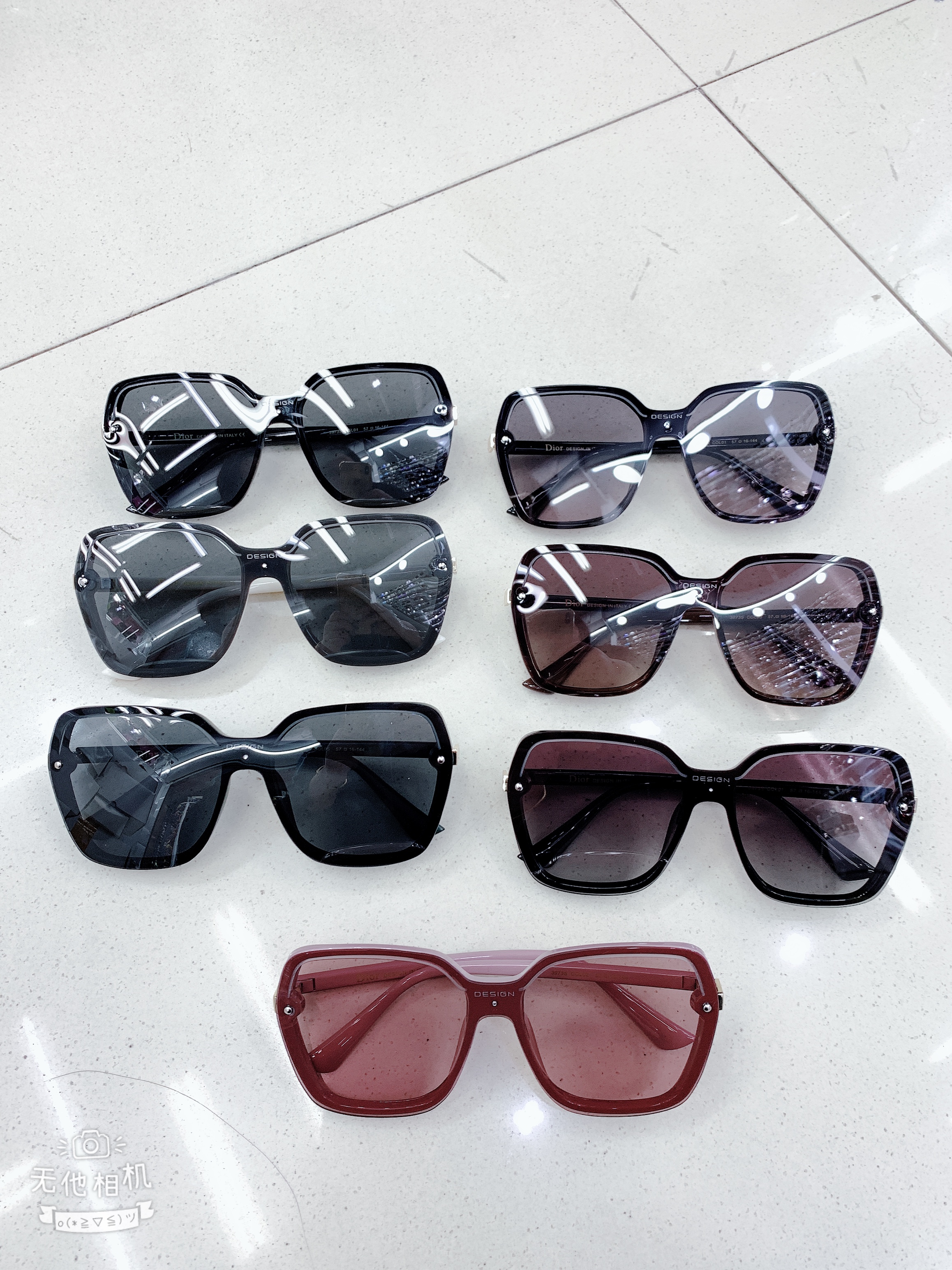 时尚潮流太阳镜产品图