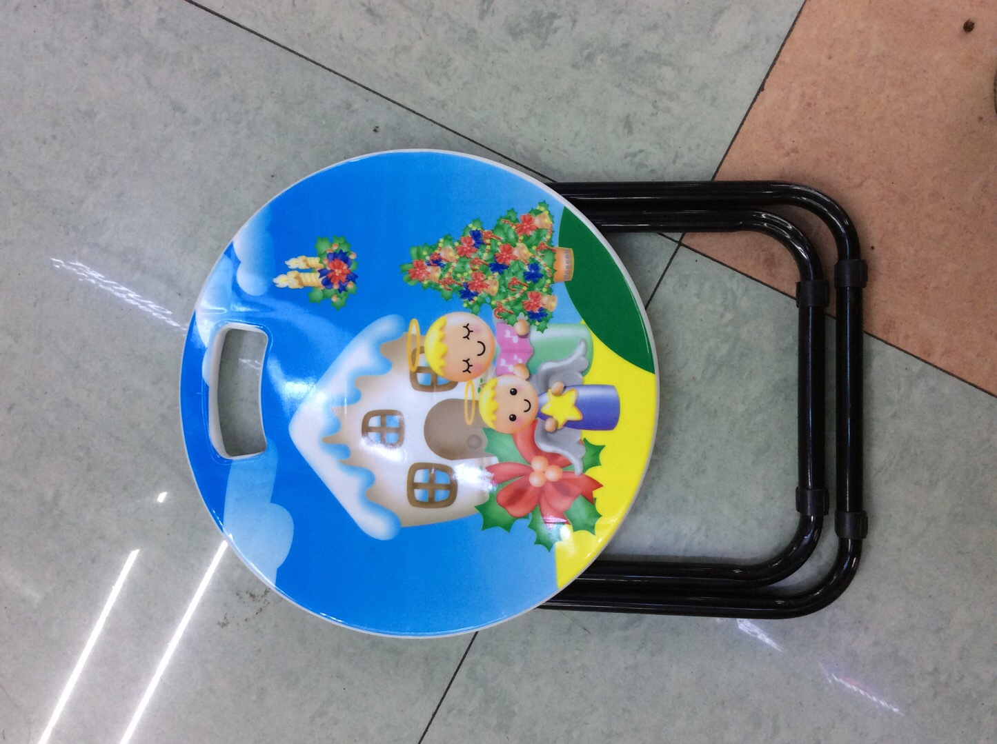 Folding stool, children's stool, portable children's stool, park stool, dog walking stool details Picture