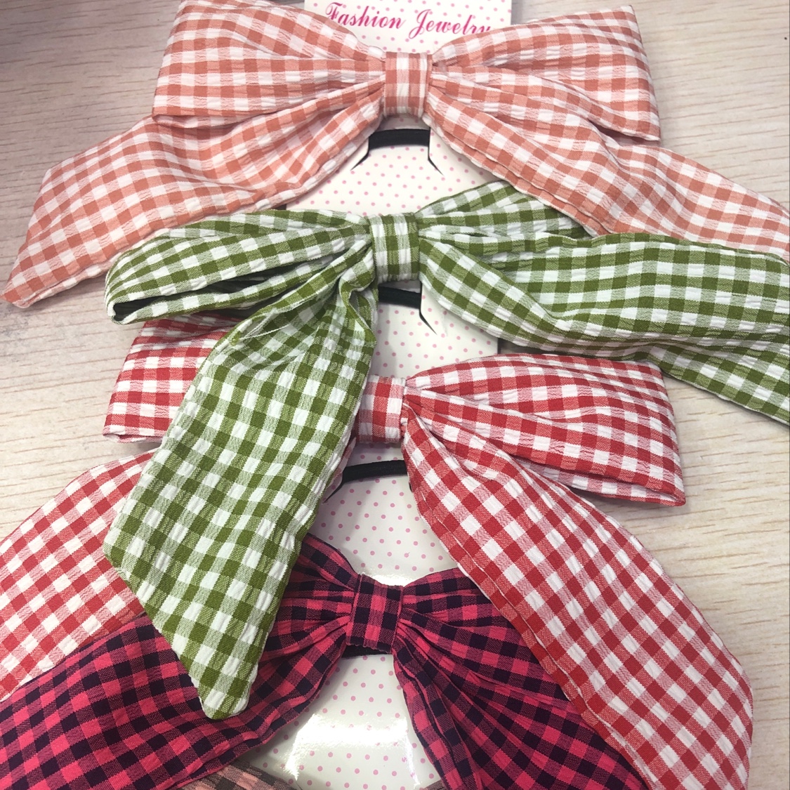 Big Bow Tie Band