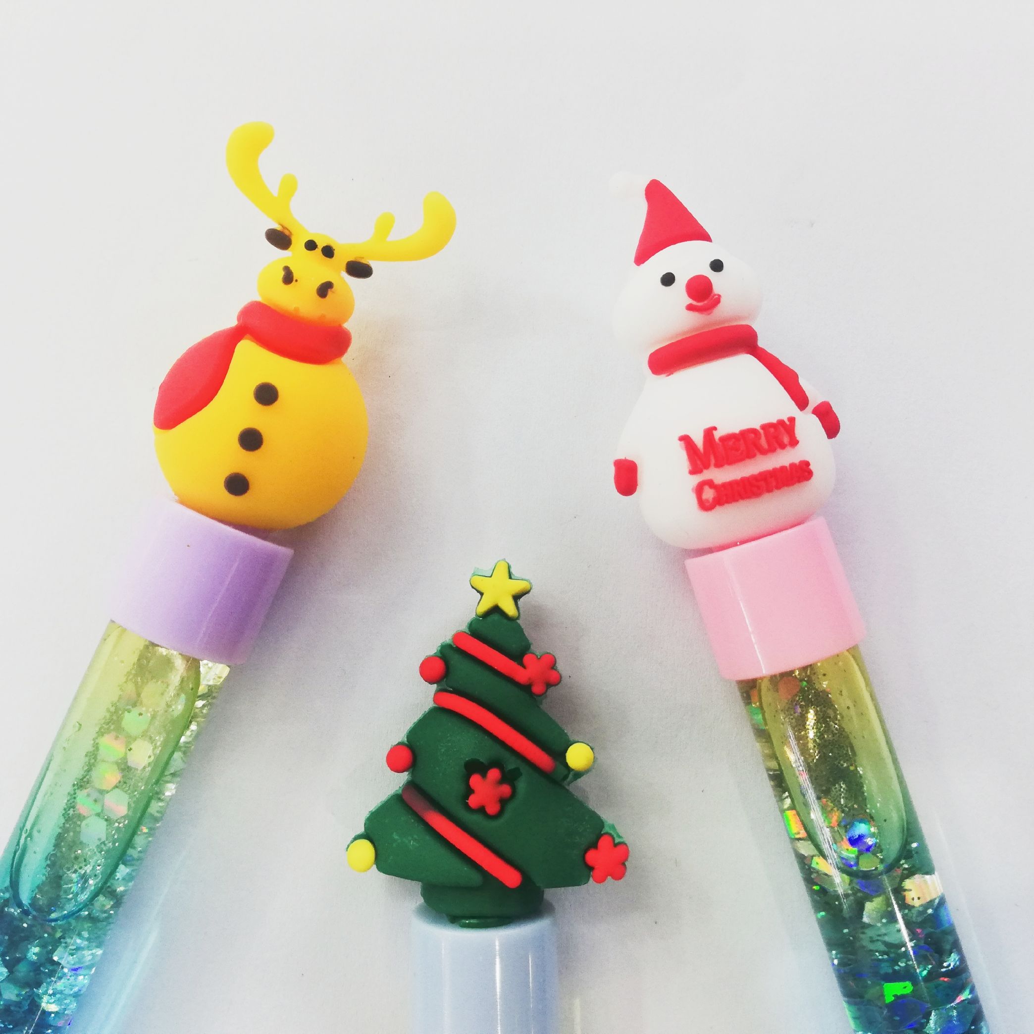 Navidad forma muñeco de nieve árbol de navidad dibujos animados colorido lentejuelas arena movediza pluma neutral