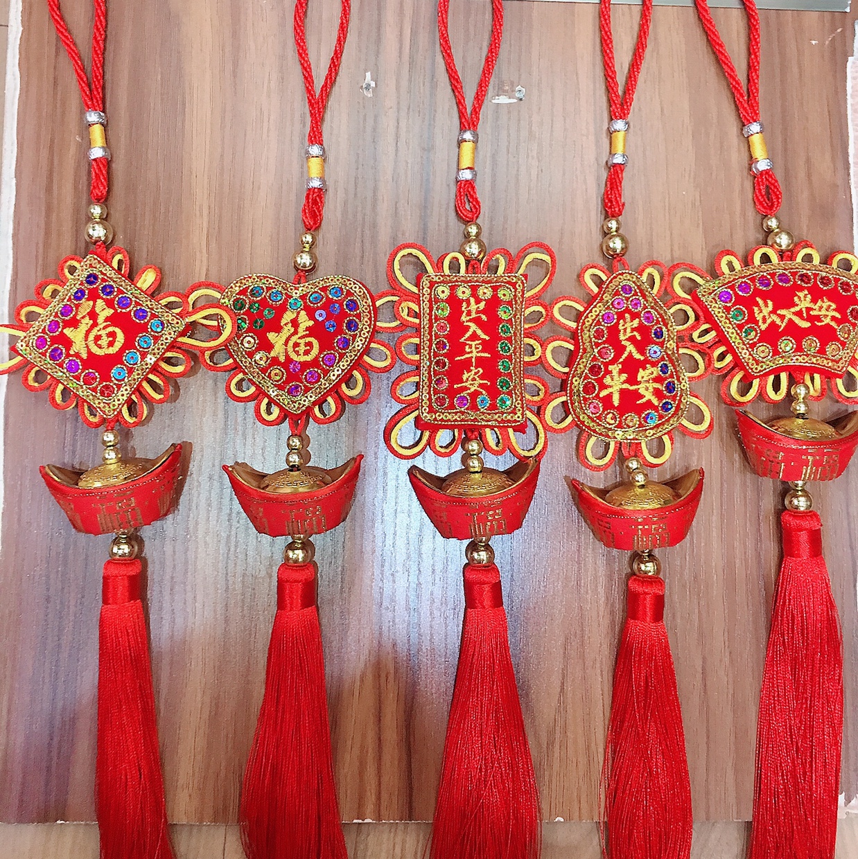 Chinese knot sachet, Fu character ingot pendant