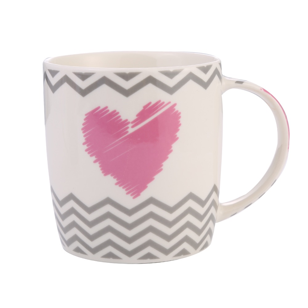 Factory wholesale ceramic mugs with heart-shaped flower surface series
