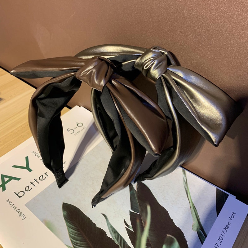 2020 Korean Version Of The New Hair Band Leather Big Bow Head Band Fashion Wide Border Sliding Hair Card Adult Hair Clip Specification drawing
