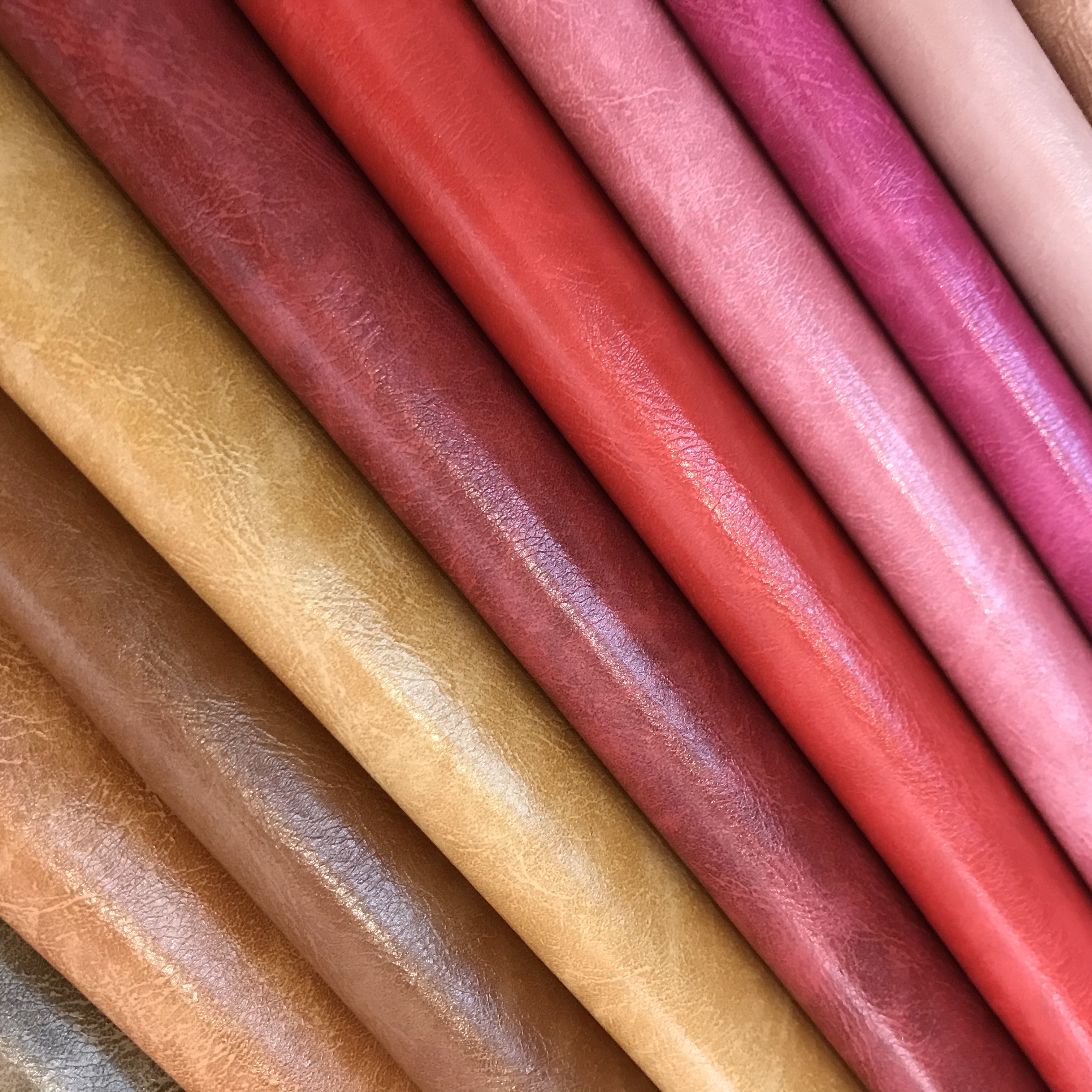 双色乱纹PVC毛底皮革箱包面料加厚耐磨耐刮文具沙发汽车座椅人造革详情图6