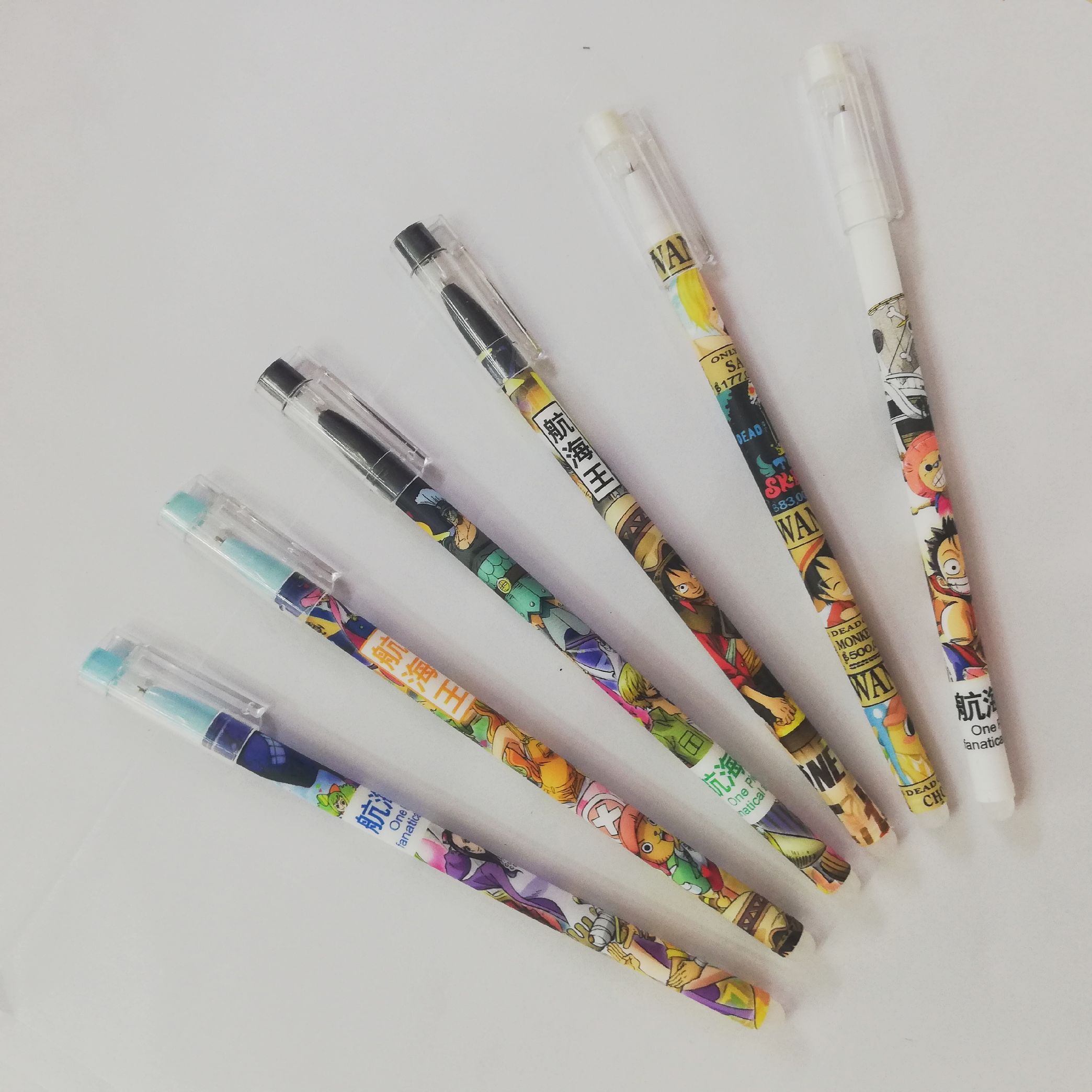 Cute character gel pens from the One Piece anime detail image 3