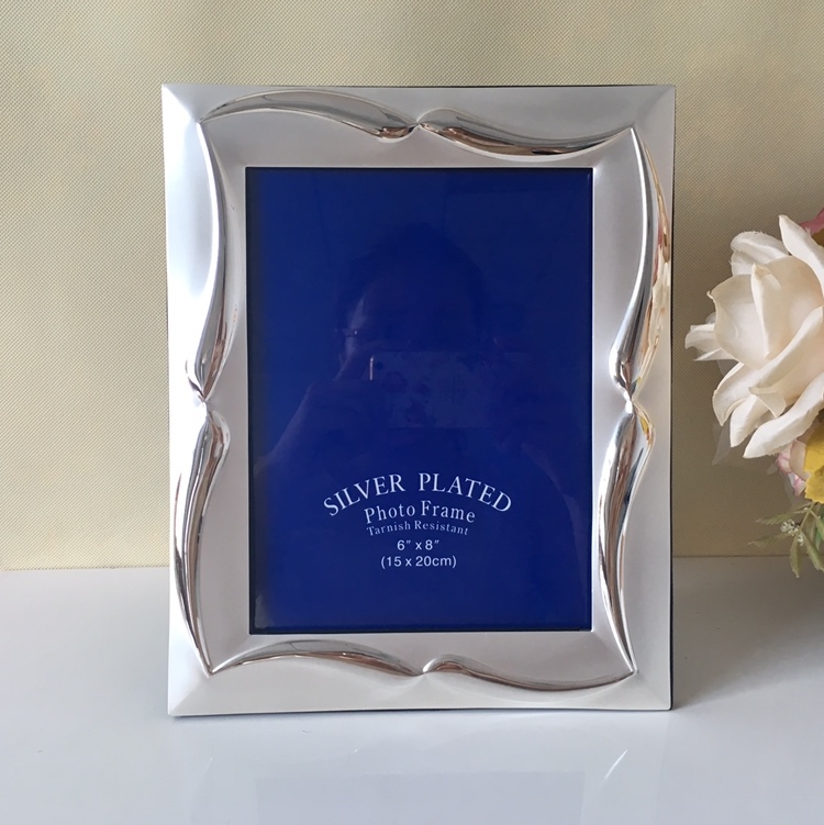 高档精致金属相框 尺寸齐全 厂家直销