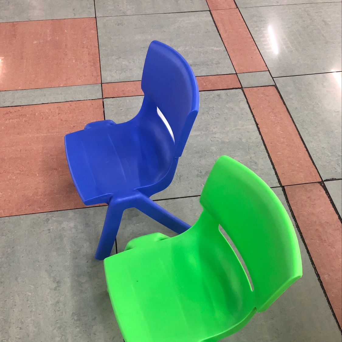 Children's small seat details Picture