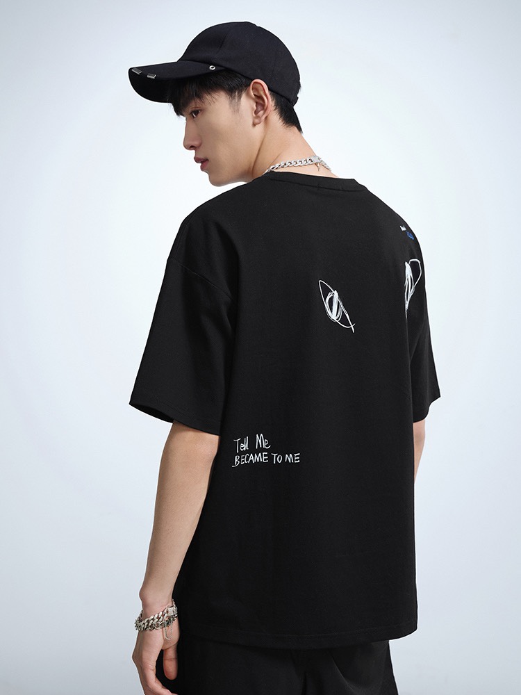 "Foreign trade premium T-shirt men's wear, heavyweight casual business, Taiping Bird men's wear short-sleeved T-shirt men's loose, cartoon graffiti hip-hop T-shirt printed couple wide-width base layer shirt trend. Specification image