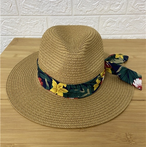 Best-selling flat-brimmed top hats and straw hats