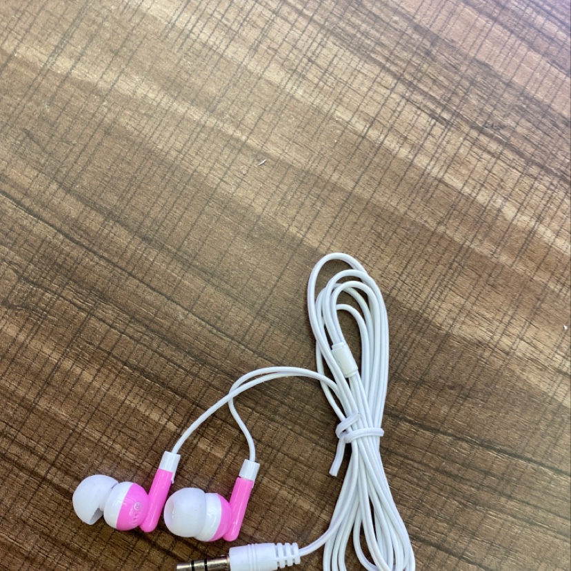 In-ear music headphones Application Scenario