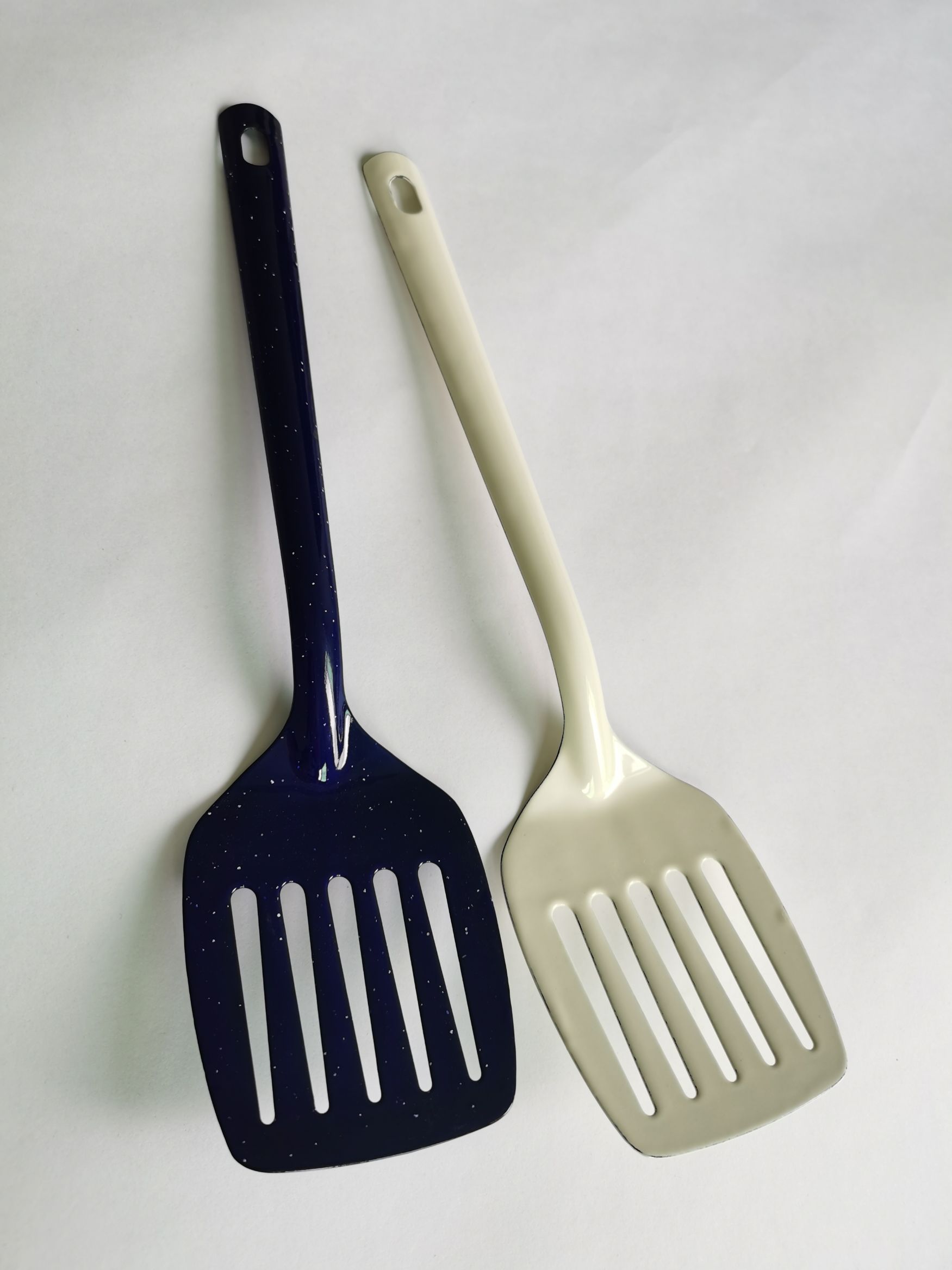 The new type comes on the market, stir-frying kitchen utensils, stir-frying utensils, stir-frying pans, hanging spatulas