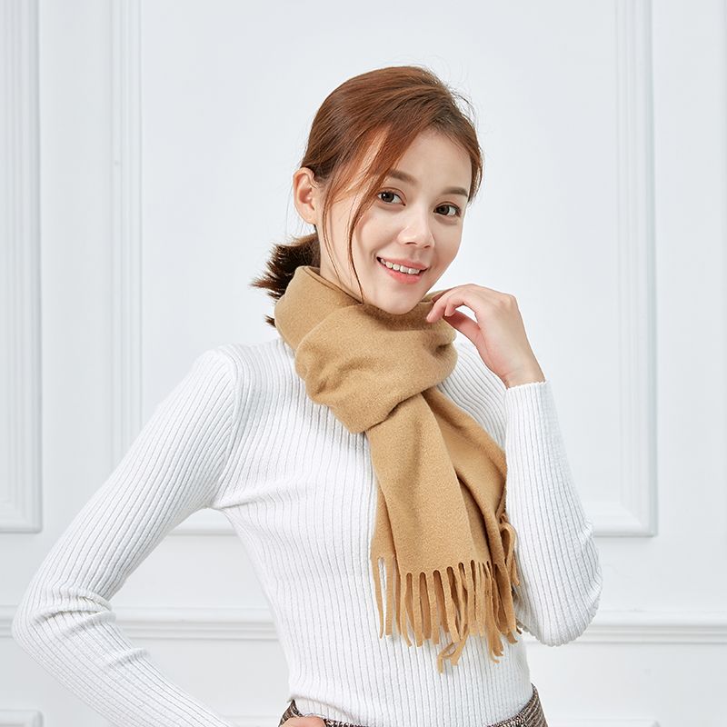 Autumn Winter Ladies Solid Color Double-Sided Cashmere Warm Scarf Polyester Scarf Wholesale Application Scenario