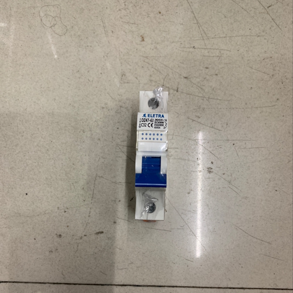 小型断路器