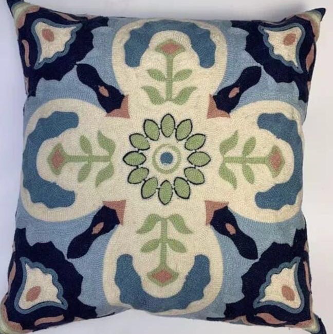 2023新款厂家直销精品爆款满绣靠垫17