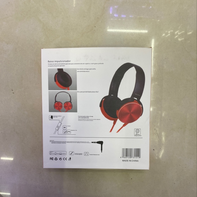 Universal microphone and headset for mobile phones and computers Specification image