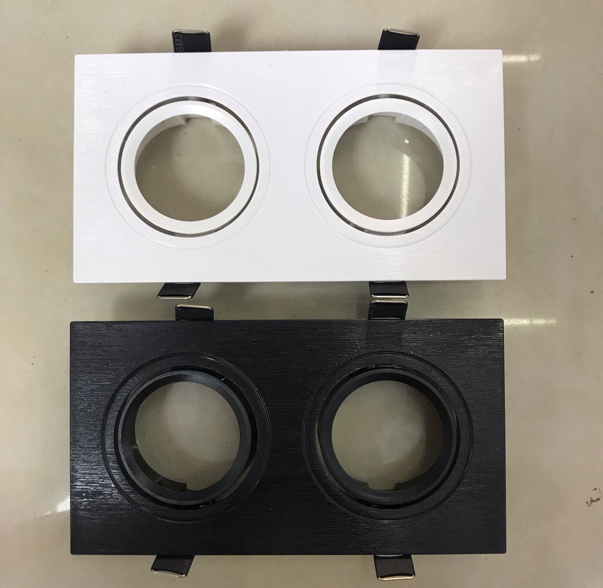 一体天花灯壳方（塑料）