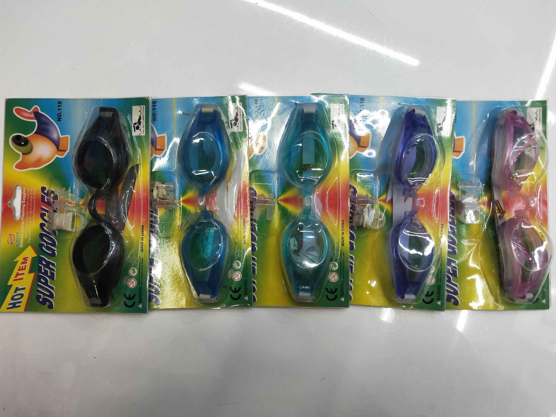 Yiwu swimming goggles wholesale Bo lu supply blister card adult children swimming goggles 118 three sets full figure