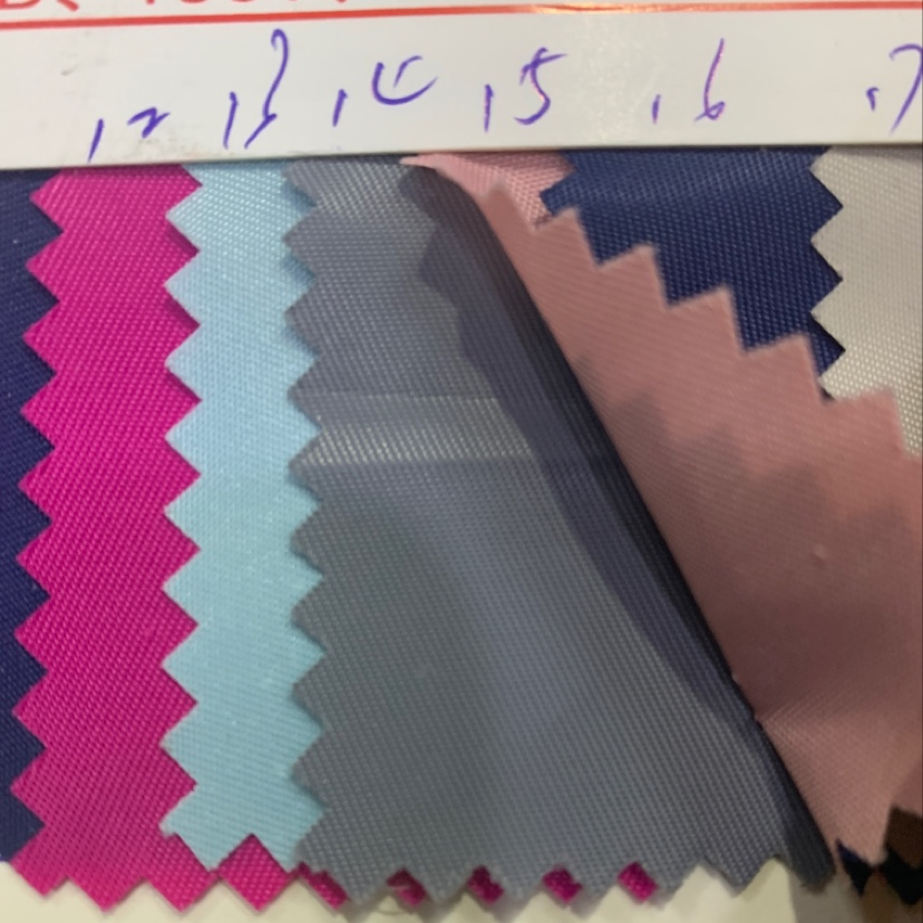 厂家直销热销新款皮革大量现货高中低档箱包沙发鞋材面料02号色白底实物图