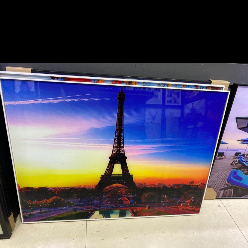 Multi-angle shooting of landscape decorative painting details